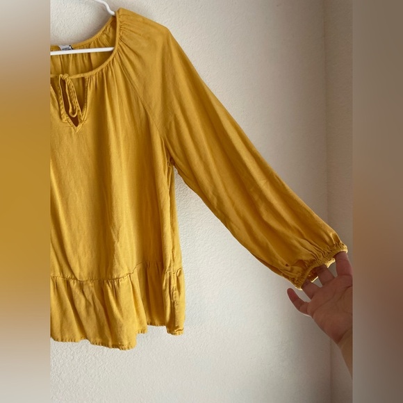 Old Navy Mustard Yellow Bohemian Women's Blouse size L - Picture 4 of 6